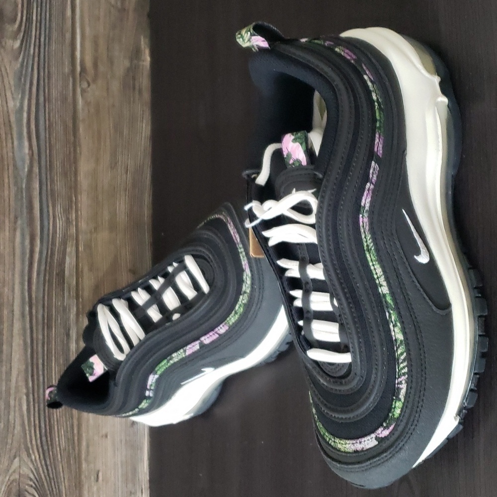 New Nike Air Max 97 Womens‎ Sneakers Size 8.5 Black Floral Casual Streetwear - Picture 2 of 9